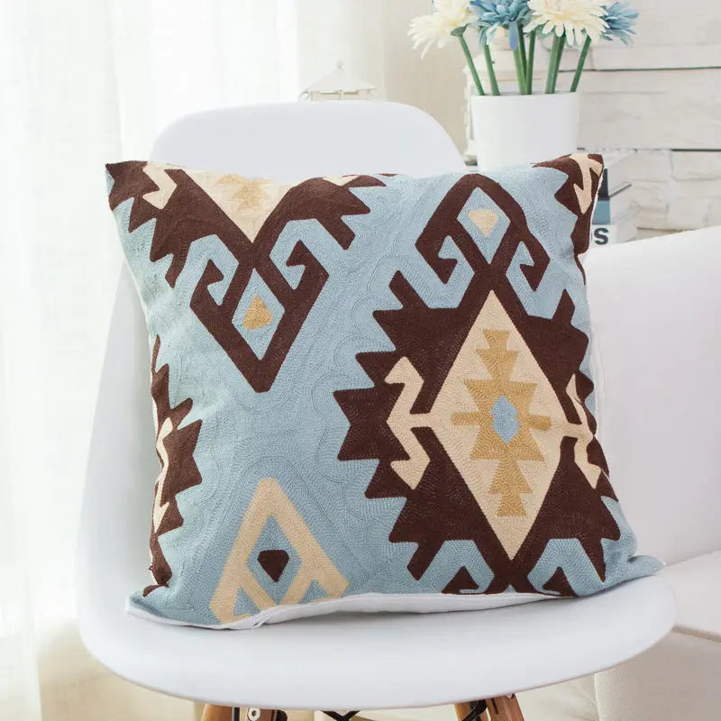Housse de Coussin Brodée Élégance ASTRA Blue ladybug