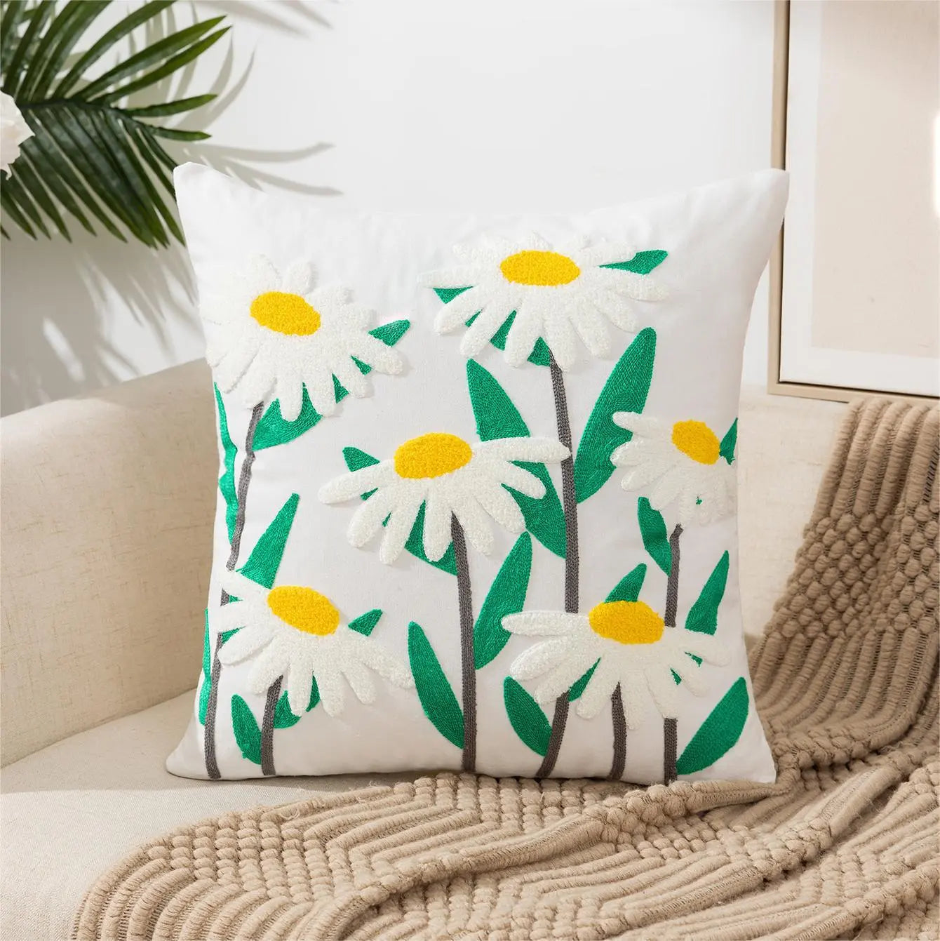 Housse de Coussin Brodée FLEURIA Style 9-45x45cm