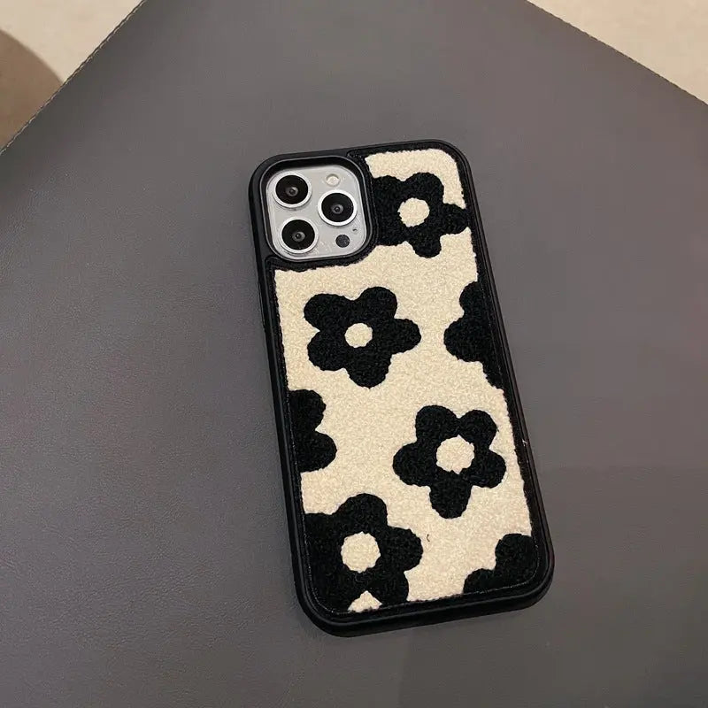 Coque de Téléphone Fleurie PLUSHY Plush flowers-IPhone15Promax
