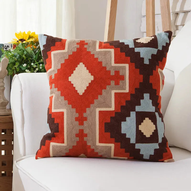 Housse de Coussin Brodée Élégance ASTRA Red Cross