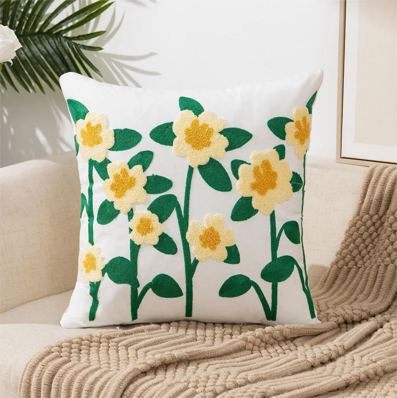 Housse de Coussin Brodée FLEURIA Style 8-45x45cm